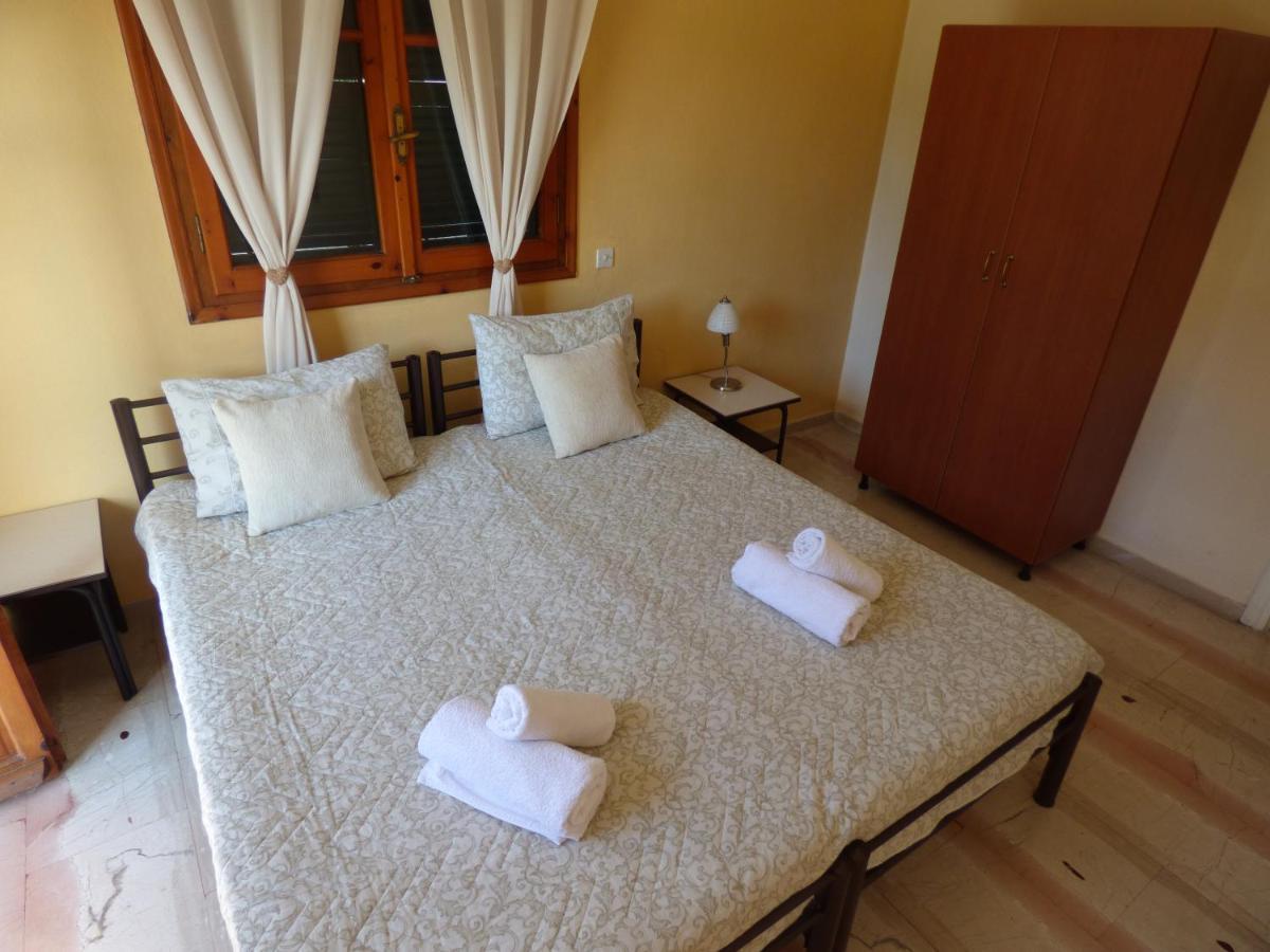 Ipsos Marias Apartments מראה חיצוני תמונה