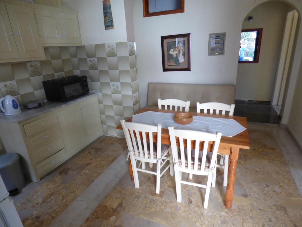 Ipsos Marias Apartments מראה חיצוני תמונה